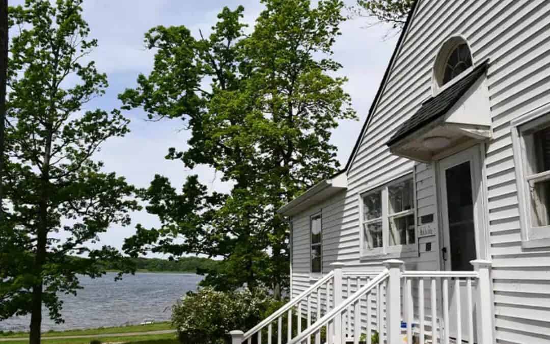 Golf Courses Near Waldenwoods Resort: The Perfect Pairing with Cottage Rentals in Howell, MI